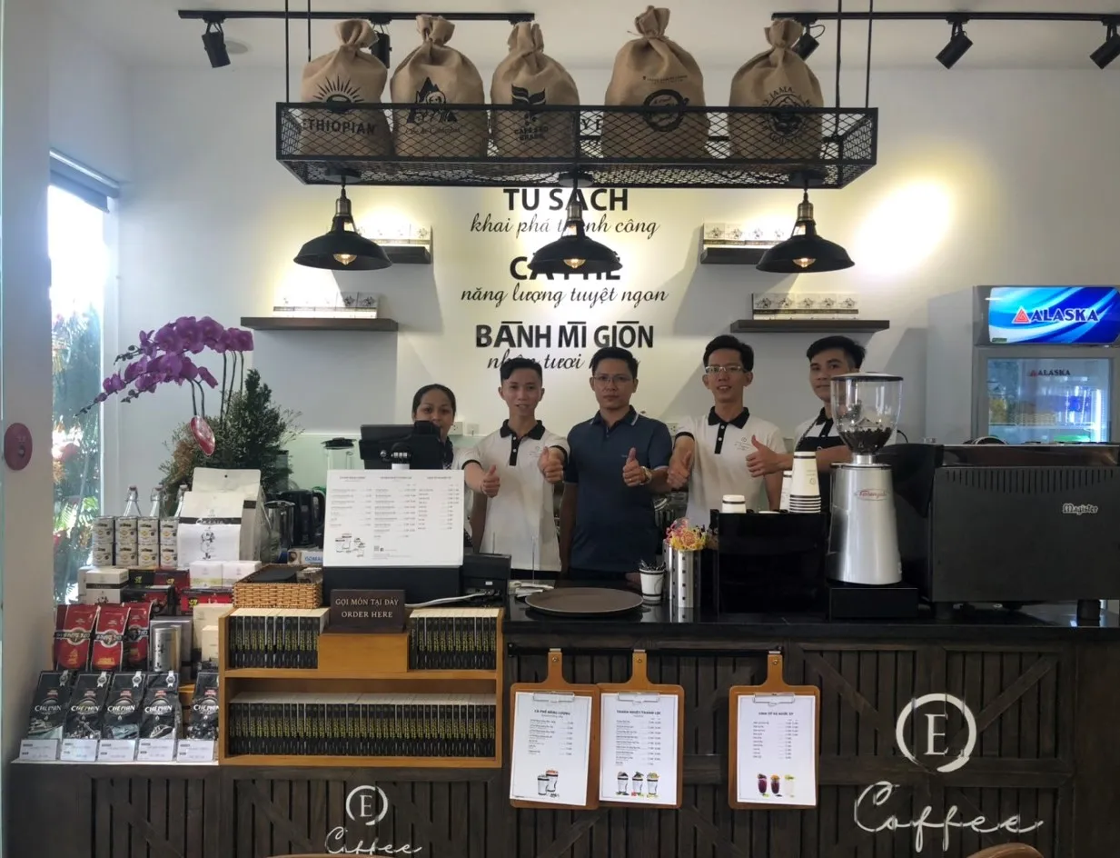 Trung Nguyên E Coffee Âu Cơ, Tân Phú